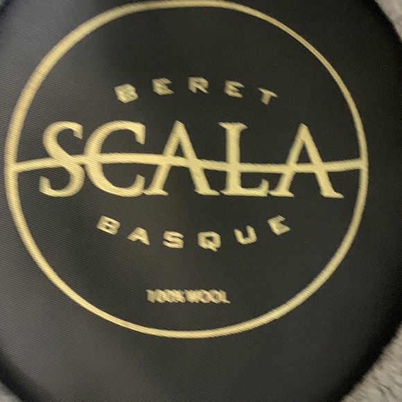 Vintage grey scala Basque Beret 100% Wool made in czech republic read descriptio - Picture 2 of 15